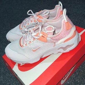 Brand New Womans Nikes